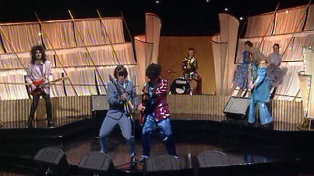 The Pop Suckers (The Saw Doctors) on 'Thank Friday It's Bibi' in 1992