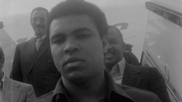 Muhammad Ali arrives at Dublin Airport (1972)
