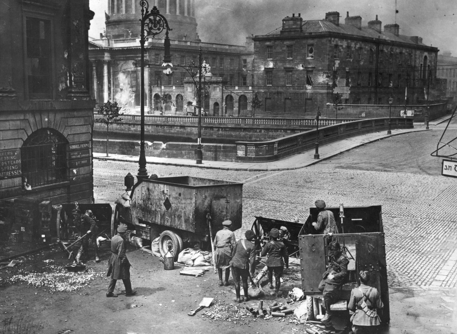 Image - No going back: the bombardment of the Four Courts begins (Credits: Getty Images)
