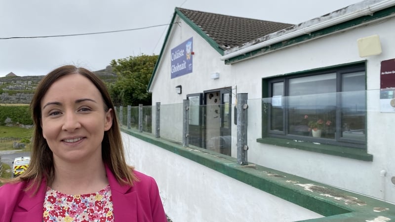 Bríd Ní Dhonncha, Príomhoide Choláiste Ghobnait in Inis Oírr.