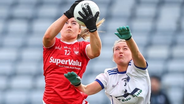 Cork's Libby Coppinger catches under pressure from Megan Dunford of Waterford