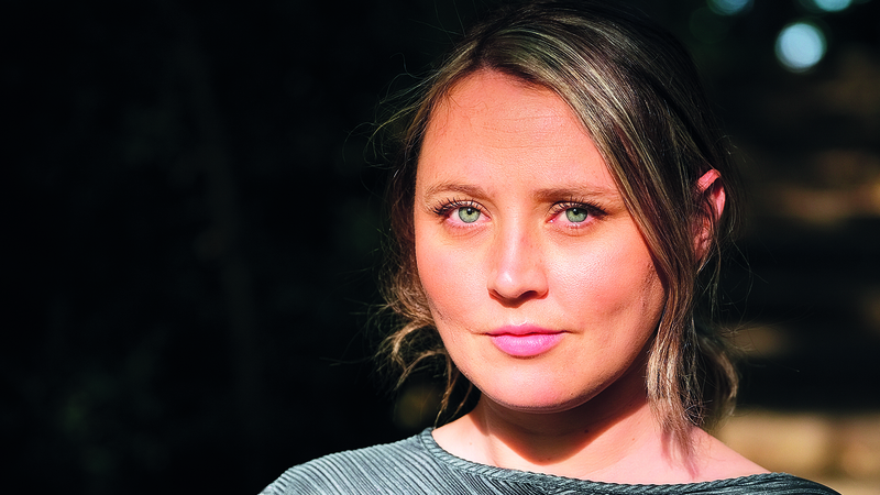 Roxanna Nic Liam, fileata, Bleá Cliathach, Gaelach