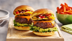 Neven's Recipes - Two different types of burgers!