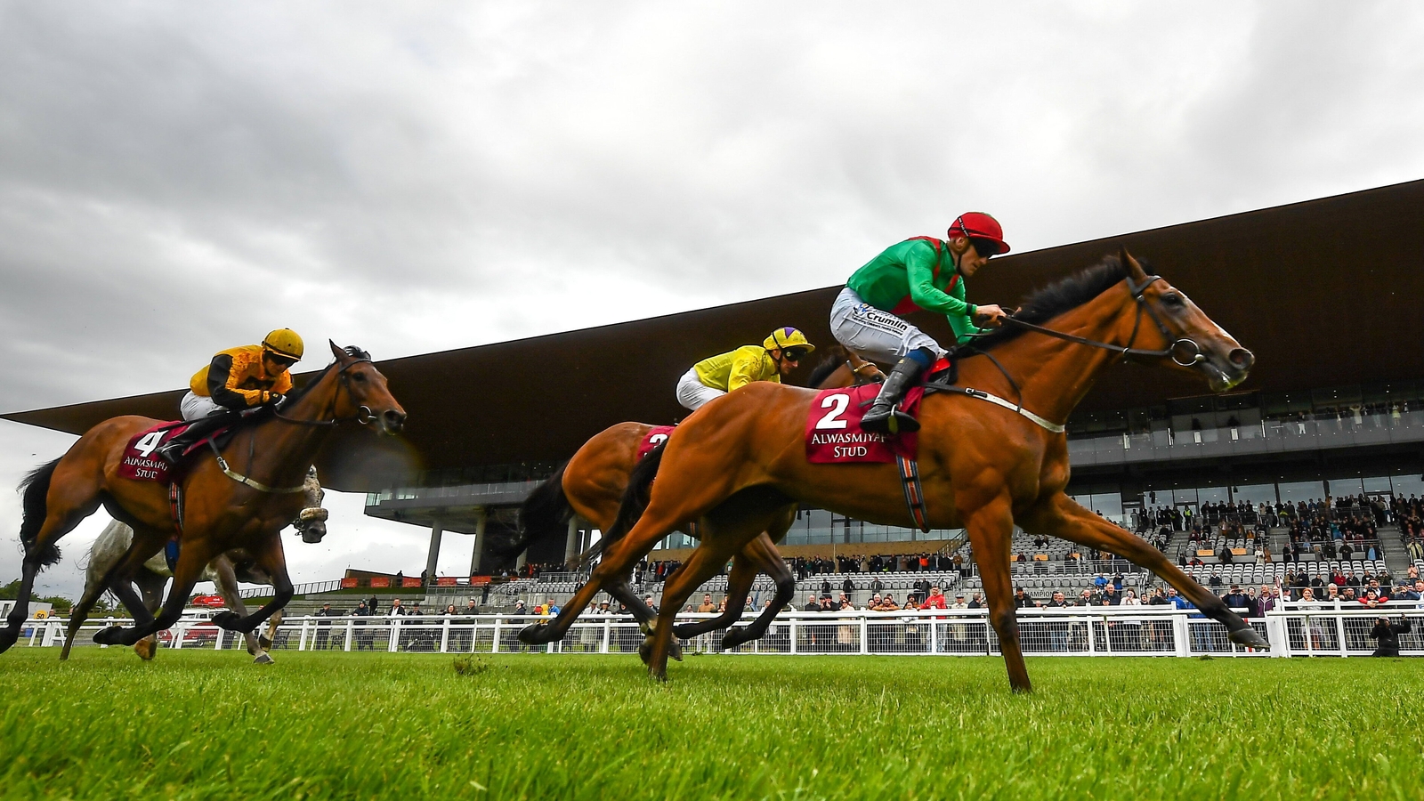 La Petite Coco steps up to win Pretty Polly Stakes