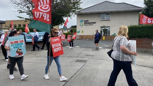 Yesterday, SIPTU members in the Irish Wheelchair Association (IWA) staged a 24-hour work stoppage