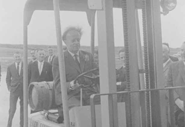 Minister for Transport and Power, Mr Erskine Childers at Shannon Freight Terminal (1962)