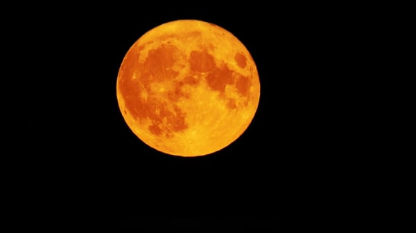 The Buck Supermoon rises over the Mizen Peninsula (Pic: RollingNews.ie)