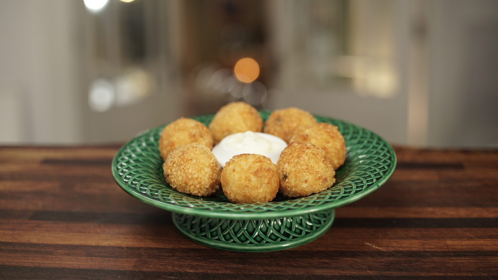 Crispy Herbaceous Arancini Cakes | RiceSelect® - YouTube
