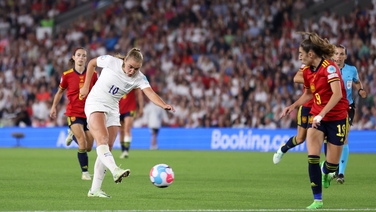 Stanway stunner sinks Spain