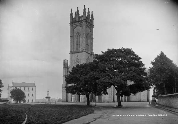 An exterior view of St Jarlath´s Cathedral, Tuam in 1911 Photo: National Archives of Ireland