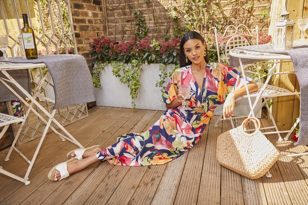 Women's Floral Maxi Dress Collection – Chi Chi London