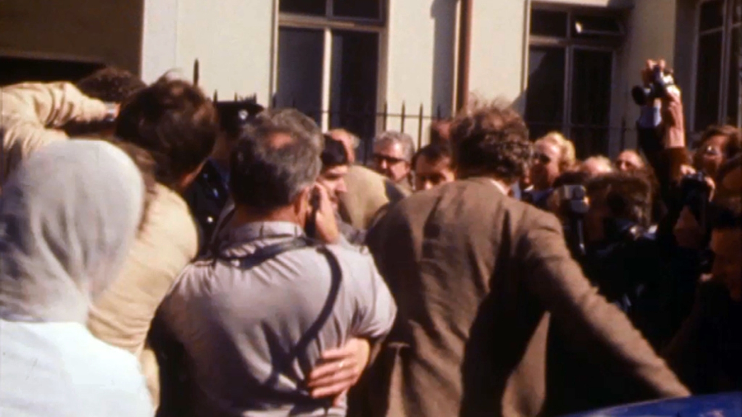 RTÉ Archives | Society | Mob Attacks Malcolm McArthur