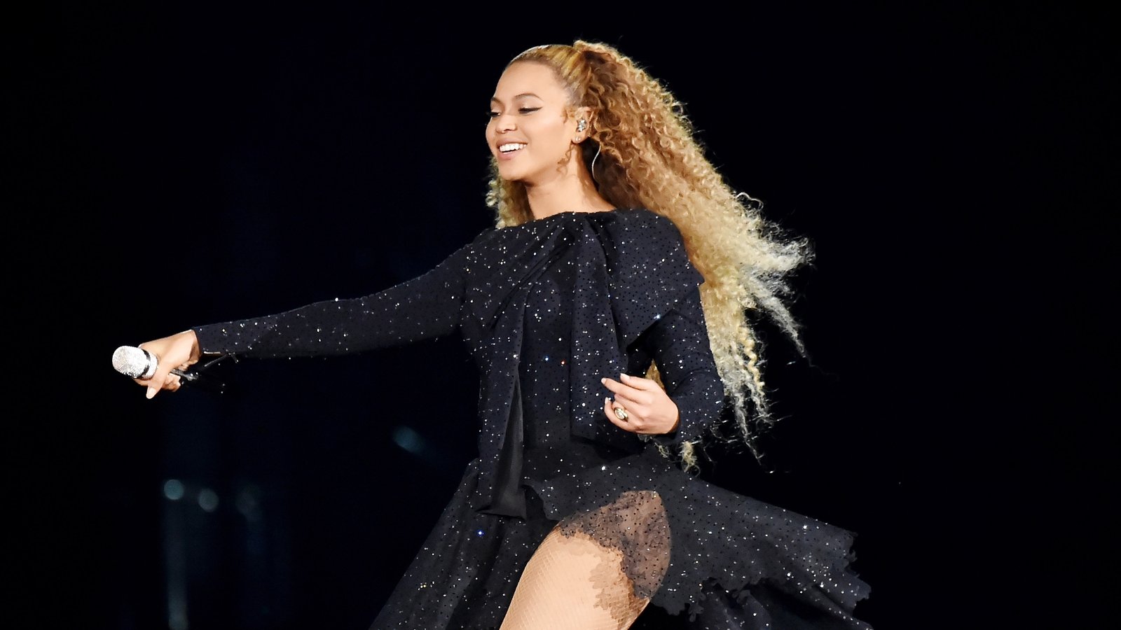 Beyonce's Super Bowl performance: Why was it so significant? - BBC