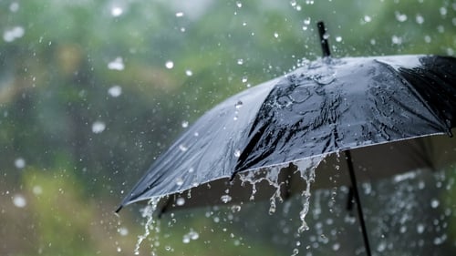 Met Éireann said heavy or thundery pulses of rain will lead to flooding in places