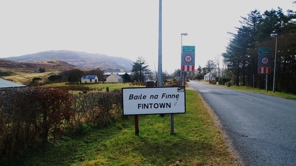 Séamus Mac Giolla Bhuí, gníomhaí pobail as Baile na Finne. Séamus Mac Giolla Bhuí, gníomhaí pobail as Baile na Finne.