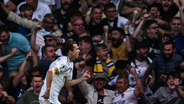 Brenden Aaronson celebrates Leeds' first goal