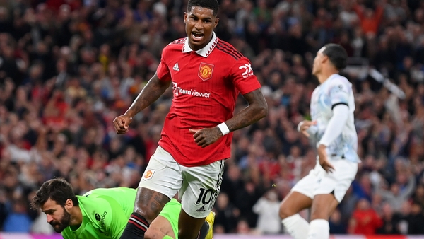 Marcus Rashford celebrates making it 2-0
