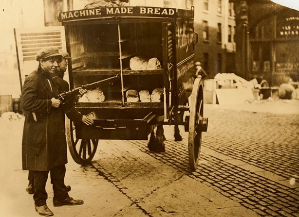 Daily Bread in the Irish Civil War Photo: National Library of Ireland, HOG11