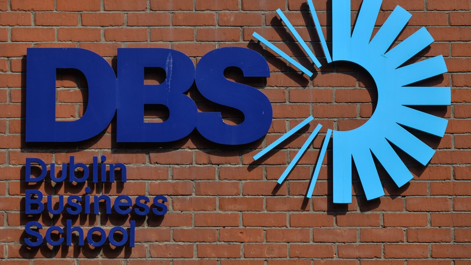 Harris 'extremely concerned' over DBS accreditation