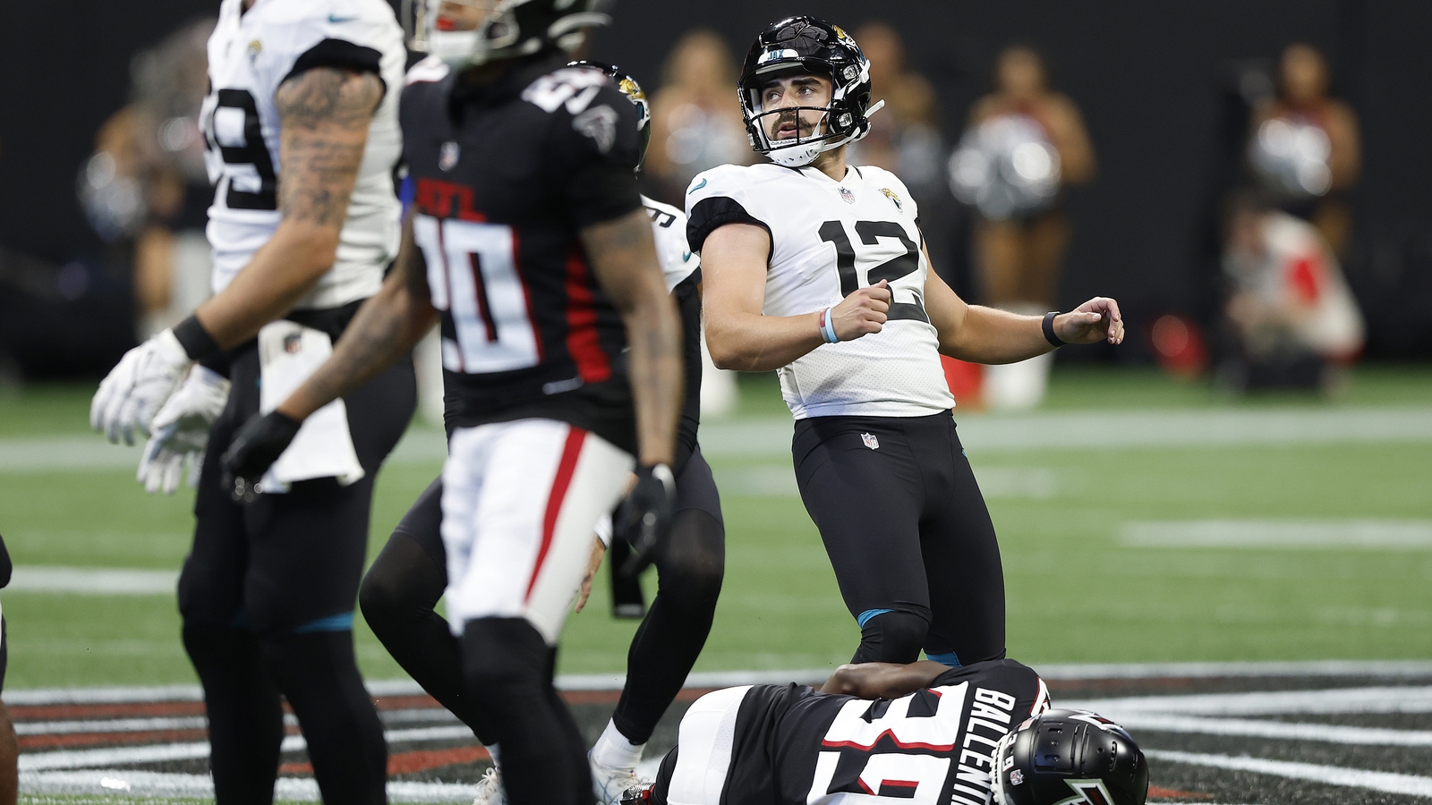 Jaguars waive kicker Andrew Mevis after missed field goal hits ex