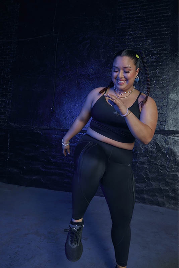 Adidas HIIT 45 Seconds Crop Tank Top Black/Carbon; Tailored HIIT Luxe 45 Seconds Training 7/8 Tights