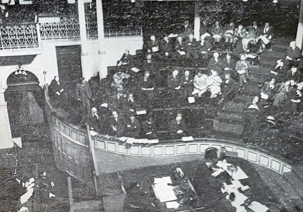 View of the parliament in session. Standing on the left is General Mulcahy, and on the front bench is Mr Cosgrave, the new president Photo: Irish Life, September 1922