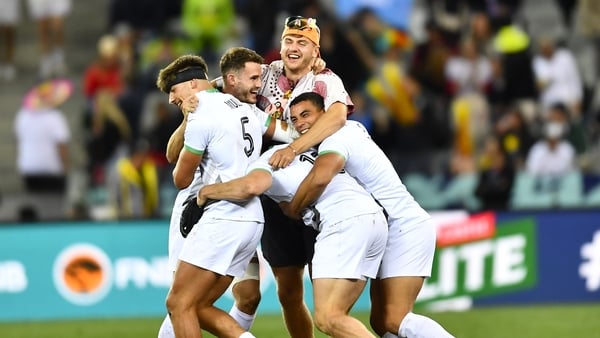 Ireland players celebrate the victory over Australia