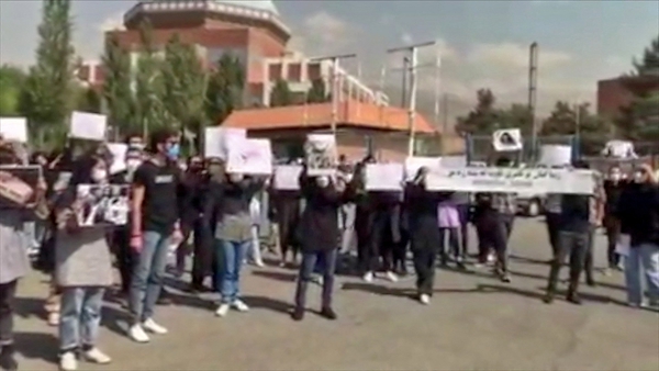 Students at Allameh Tabataba'i University in Tehran protesting following the controversial death of Mahsa Amini