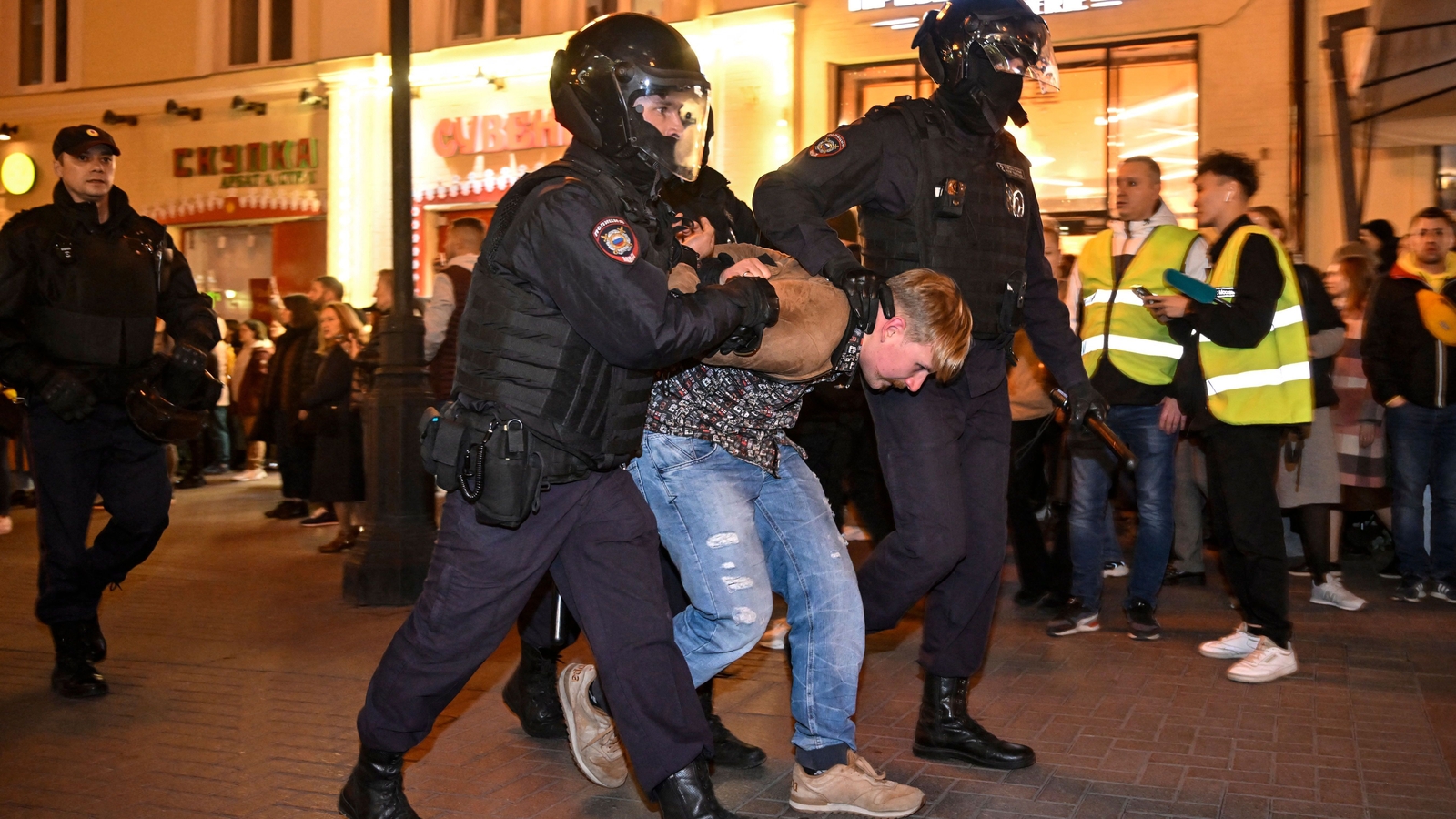 As It Happened Over 1000 Arrests In Russian Protests 8370