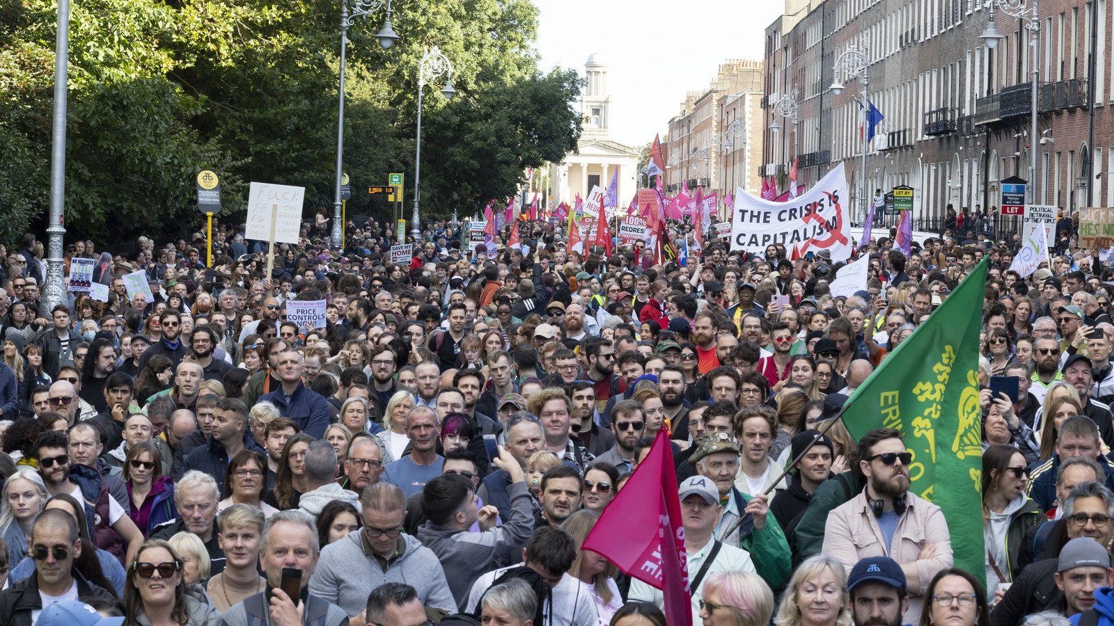 Thousands turn out for cost-of-living march in Dublin