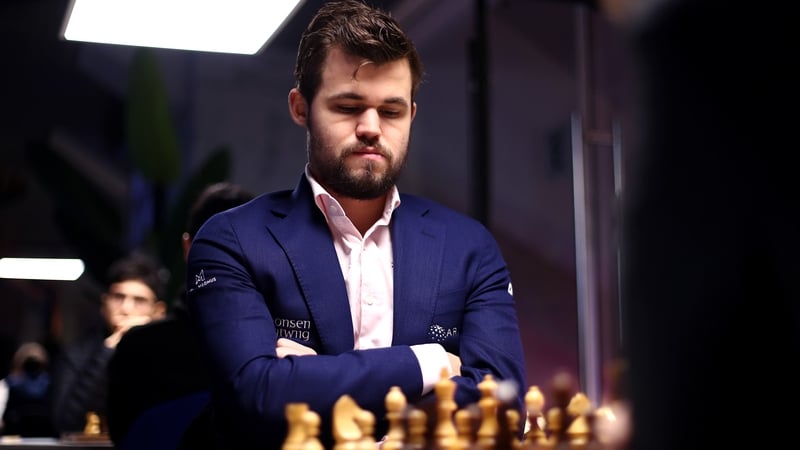 Chess great walks out of tournament over jeans row