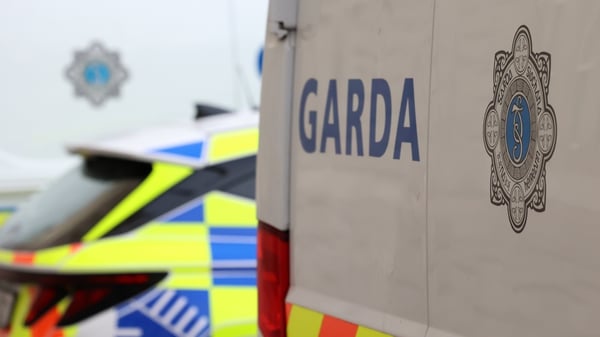 Gardaí attended the scene at a house in Dundalk at about 11pm last night (File: RollingNews.ie)