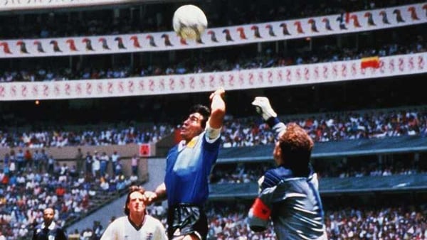 Diego Maradona illicitly beats Peter Shilton to the punch in the Estadio Azteca
