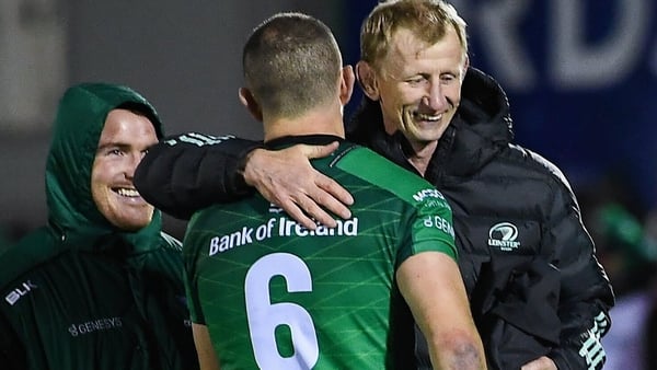 Leo Cullen embraces former Leinster player Josh Murphy after Friday's derby