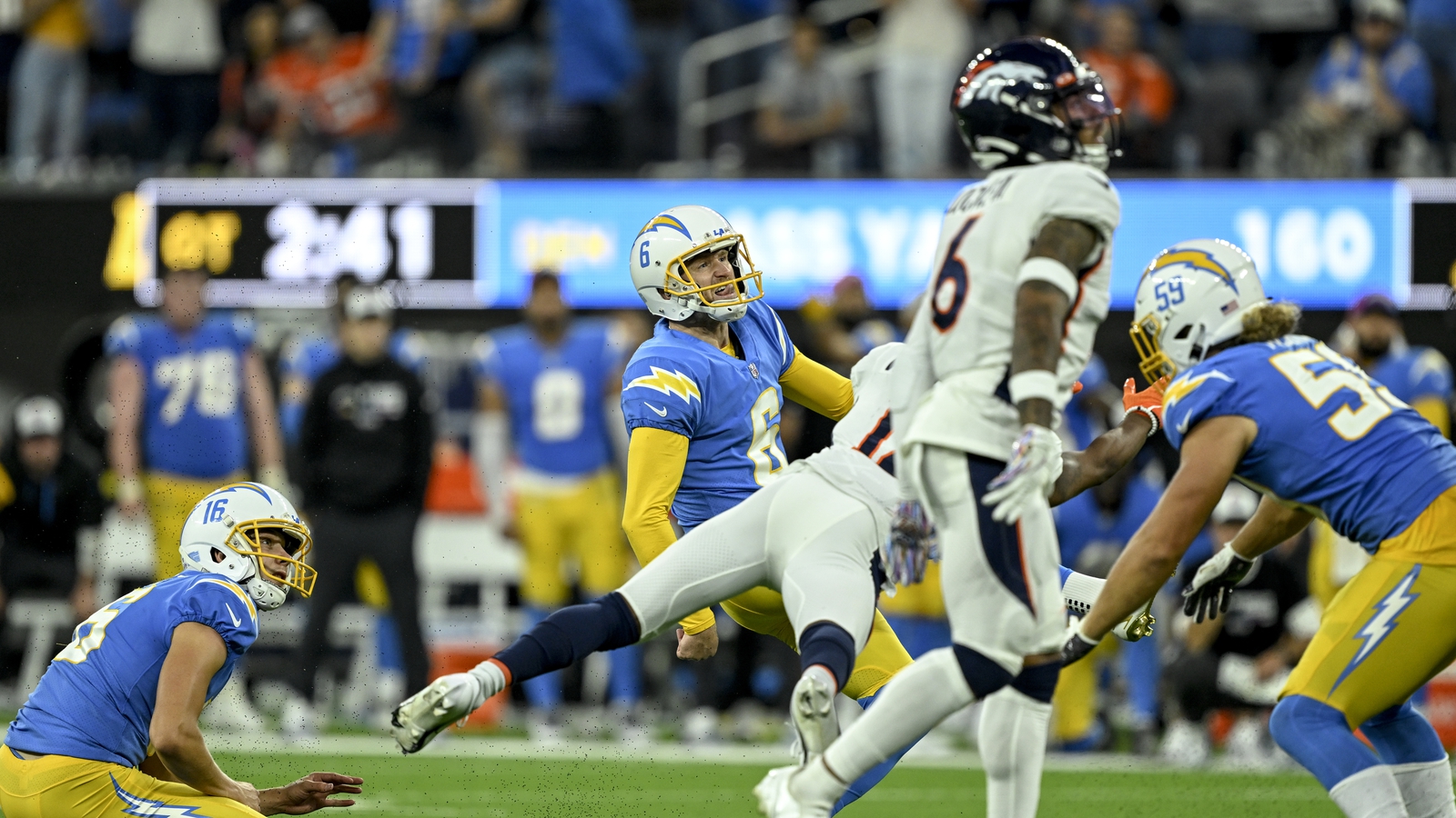 Chargers rally, escape with 19-16 overtime win over Broncos - ESPN