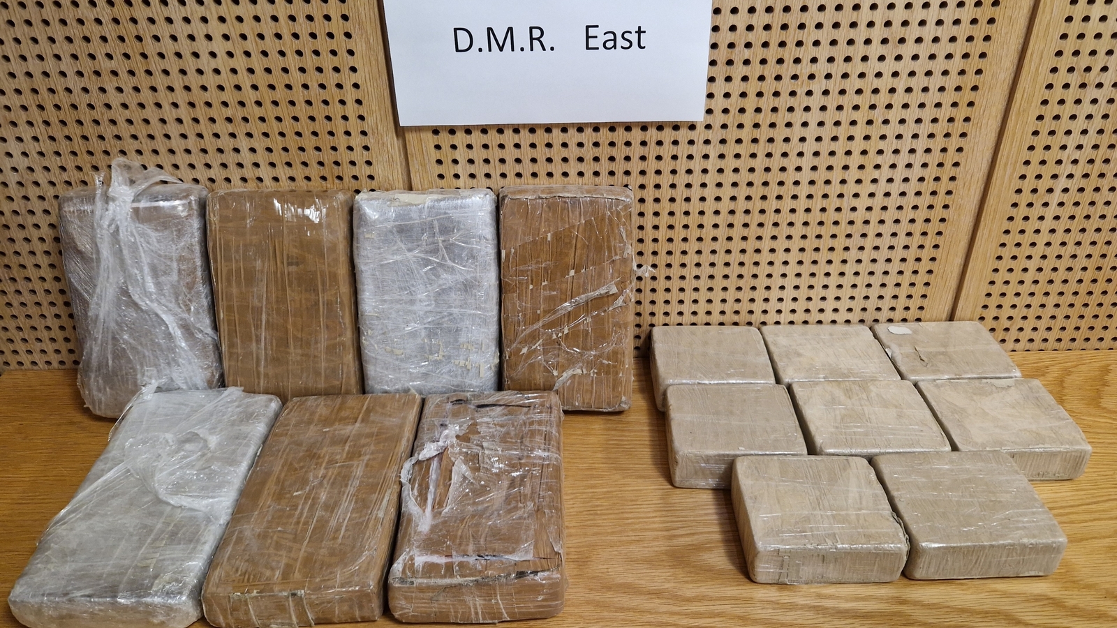 Two arrested, drugs worth €1m seized in Dublin