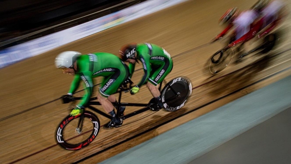 Martin Gordon and Eoin Mullen in action at the Paracycling Track World Championships