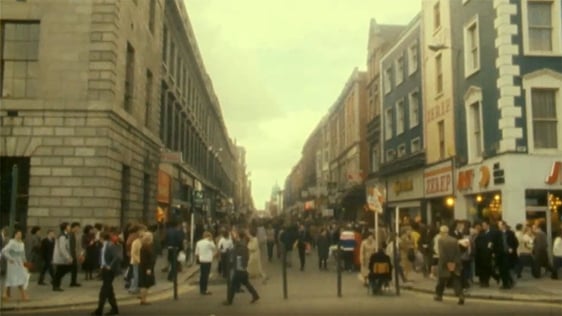 A view of Henry Street, Dublin from O'Connell Street (1982)