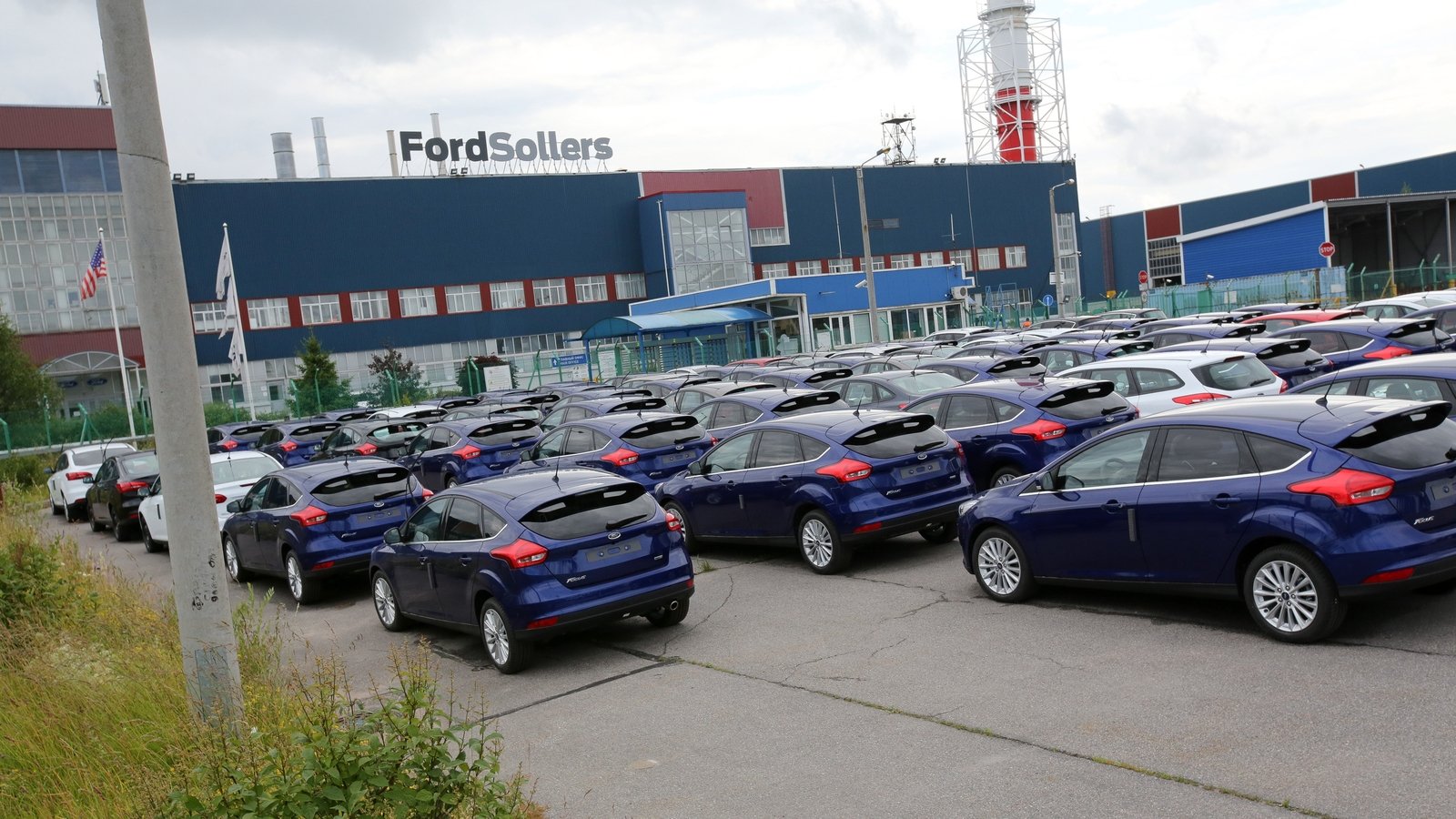 Ford to exit Russia after joint venture stake sale