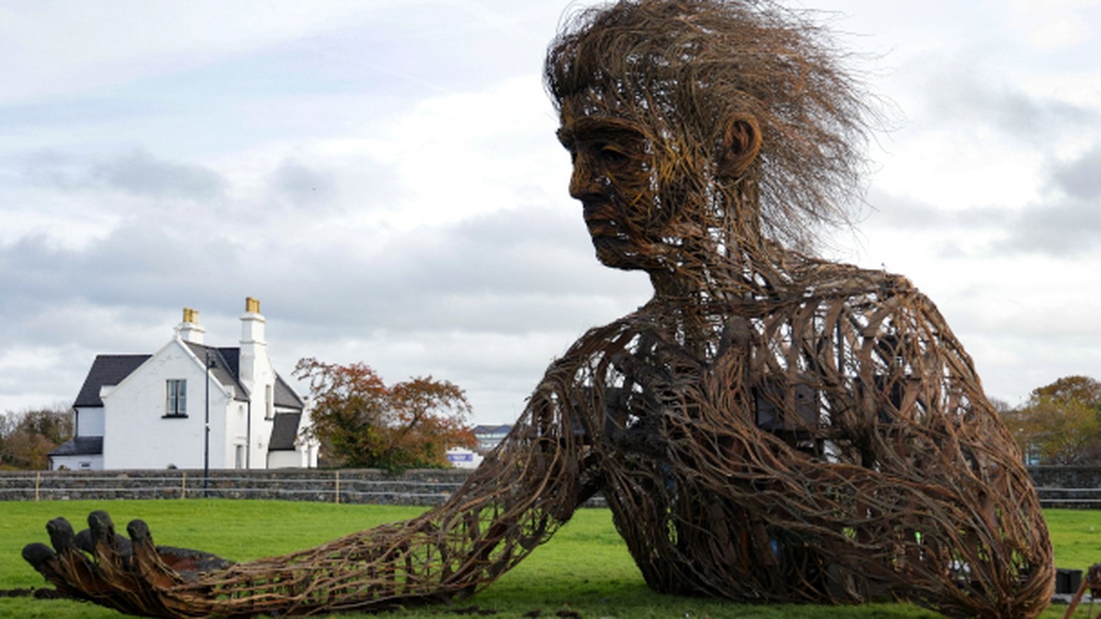 Final preparations under way for Galway Halloween show