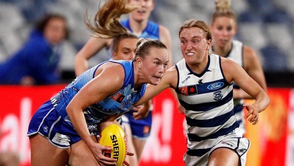 Vikki Wall in action against Geelong