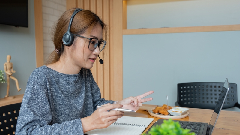 Children's attention and brain training: can we believe the hype?