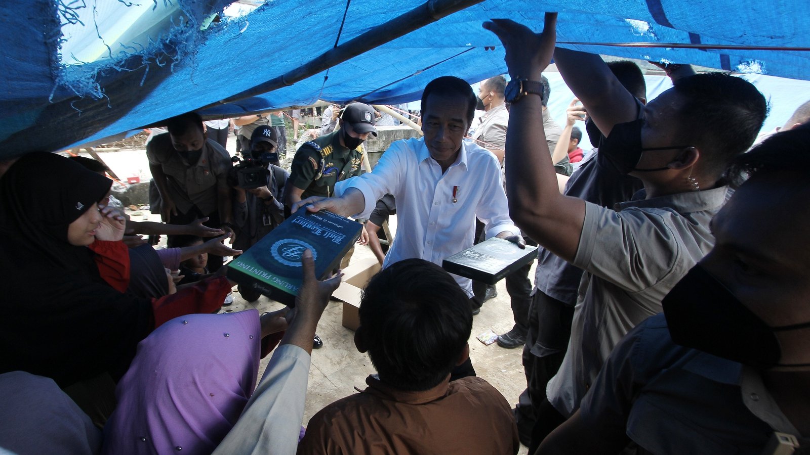 Flood fears as Indonesia earthquake impact hits