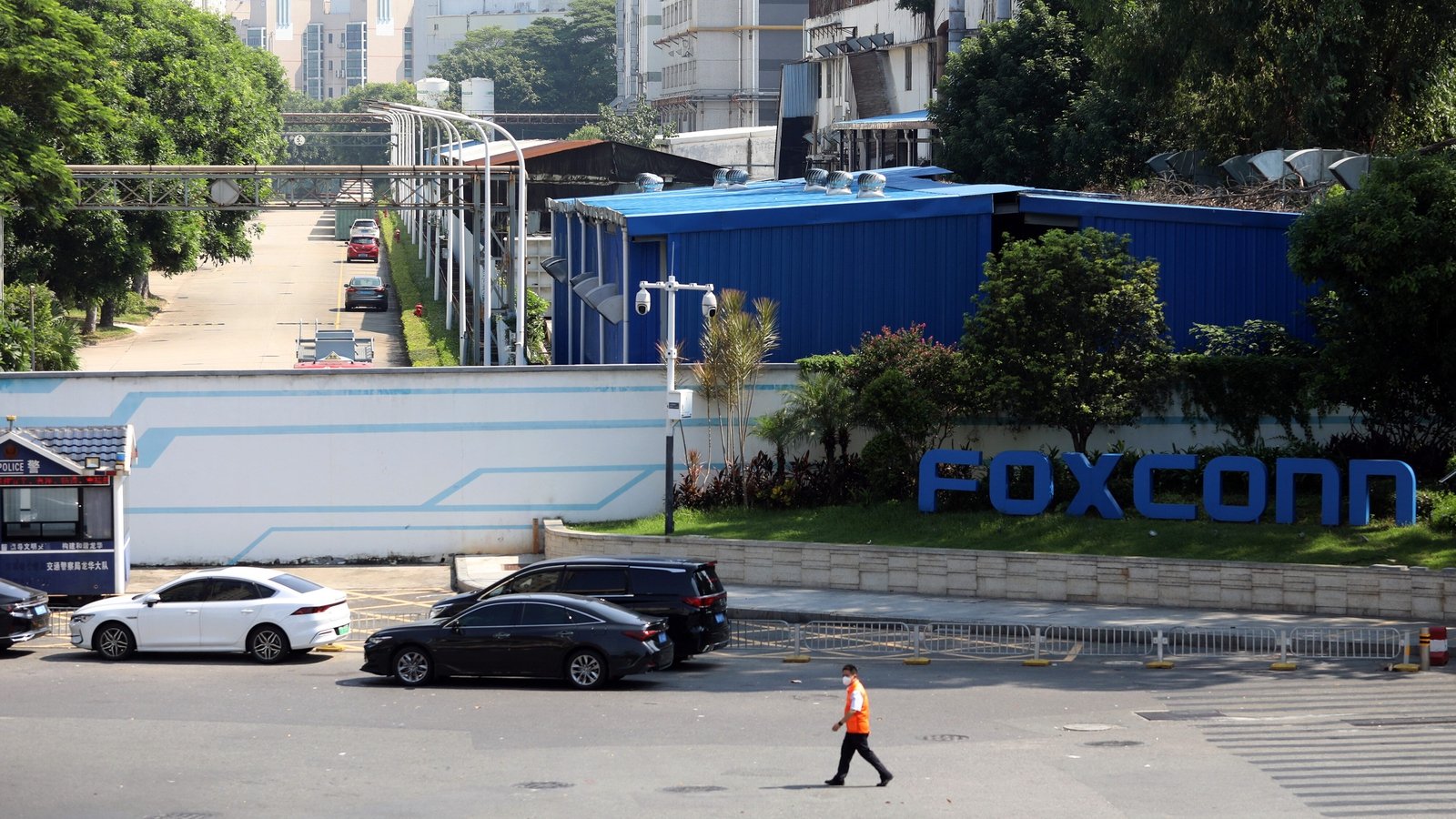 Foxconn's woes to take bigger toll on iPhone plant
