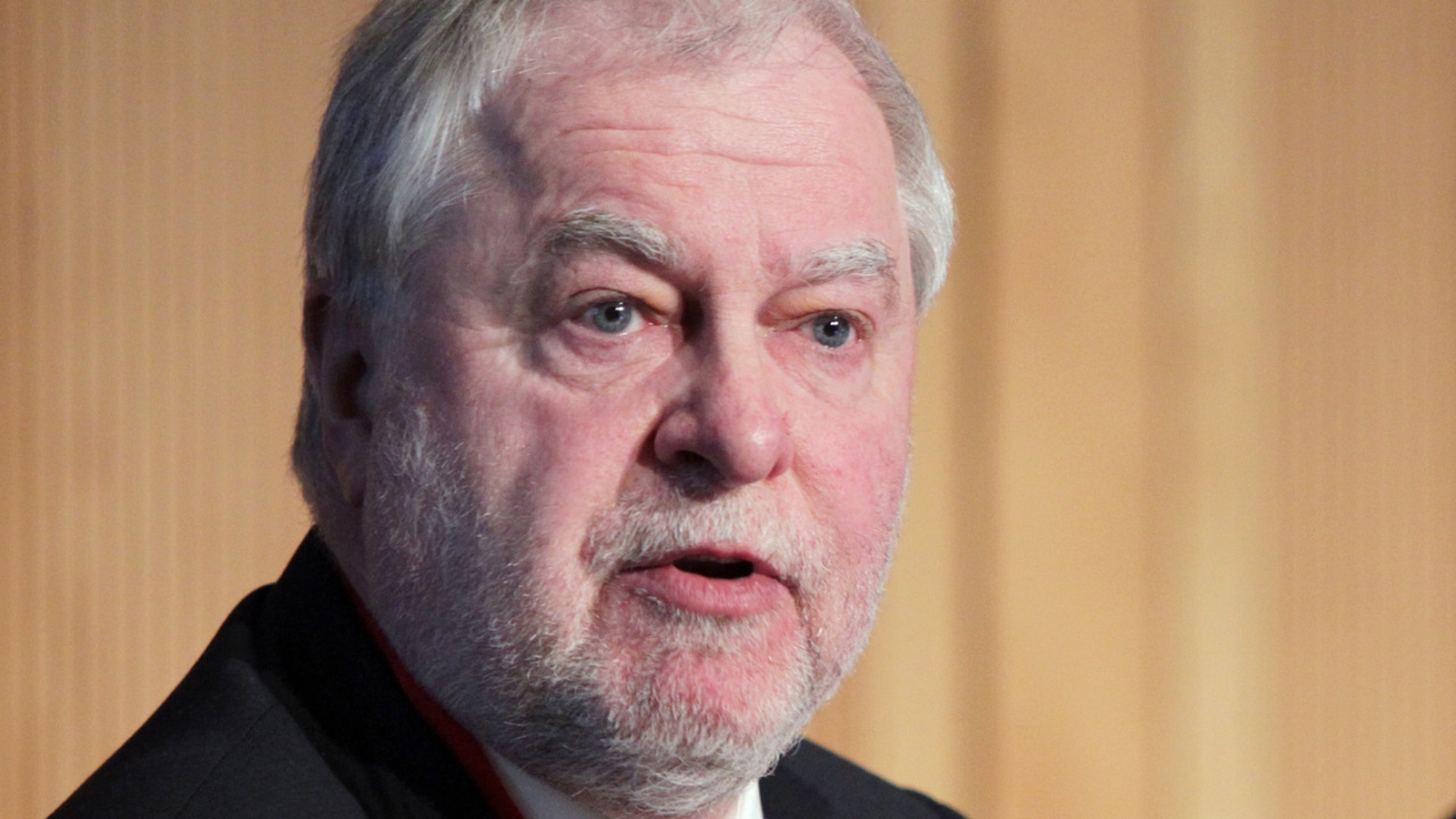 Attorney General tells Supreme Court he is to step down