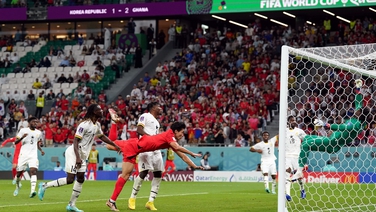 World Cup 2022: Cho Gue-sung equalising goal 2-2 South Korea