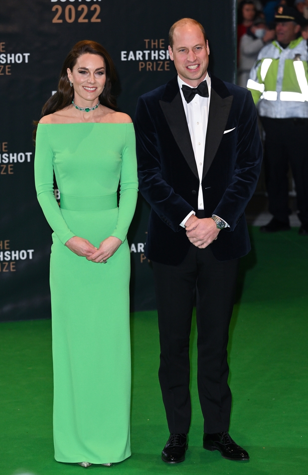 Kate Middleton wows in rented green gown and Diana's emeralds