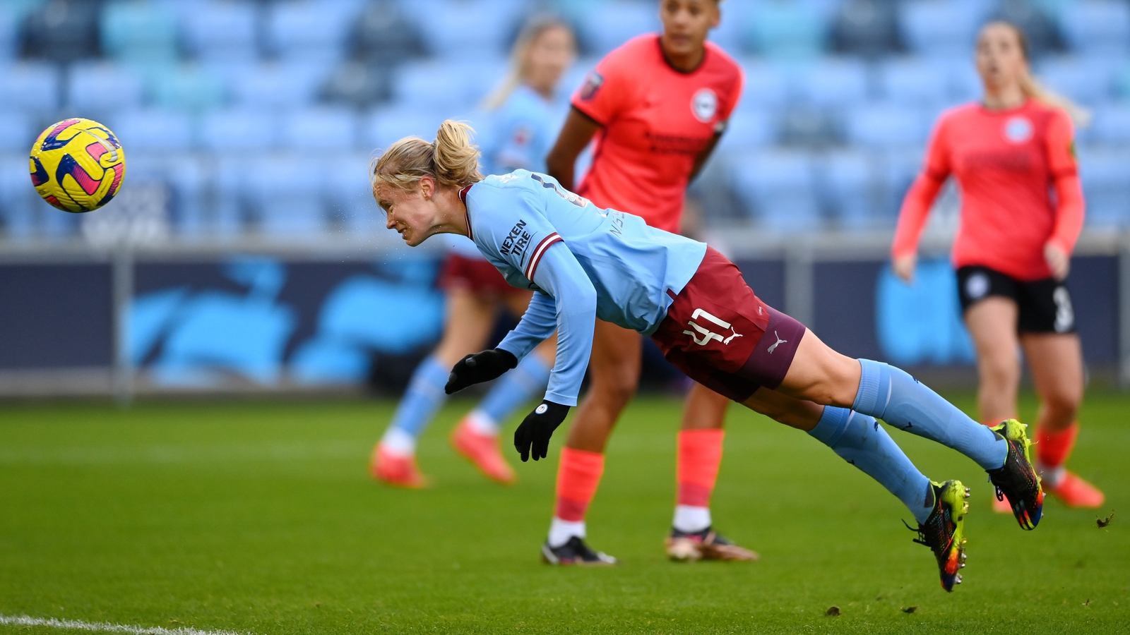 Man City Women close the gap on WSL top two