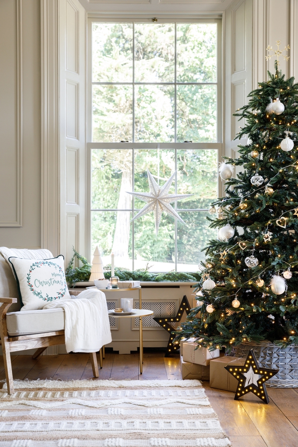 Interior designer's guide to decorating your home for Christmas