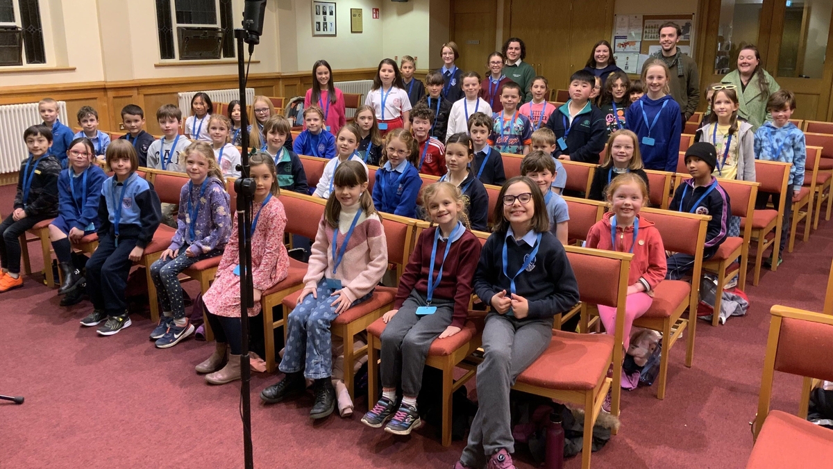 Dublin Youth Junior Choir - Gently Falling | Choirs For Christmas ...